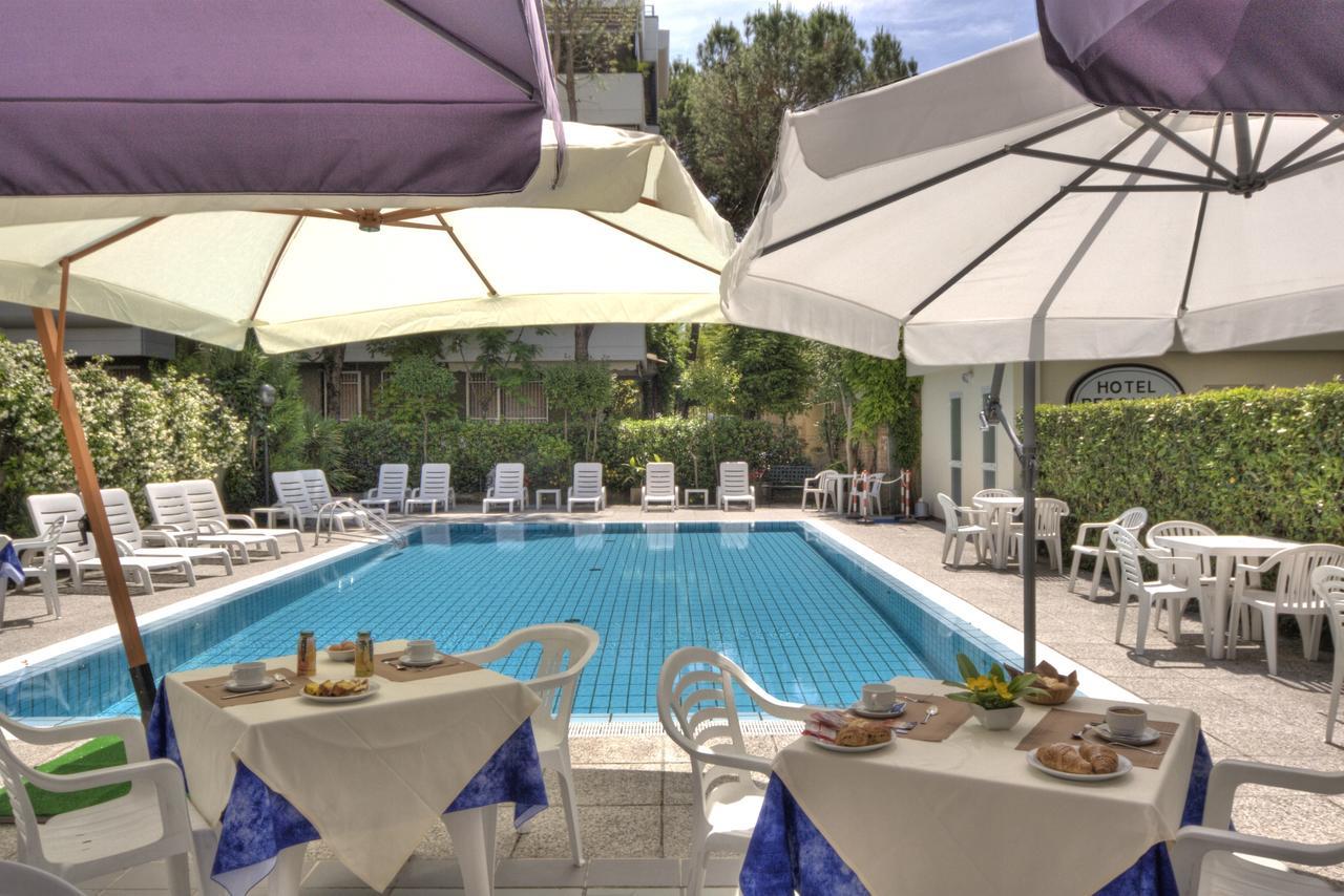Hotel Reggiana 리치오네 외부 사진