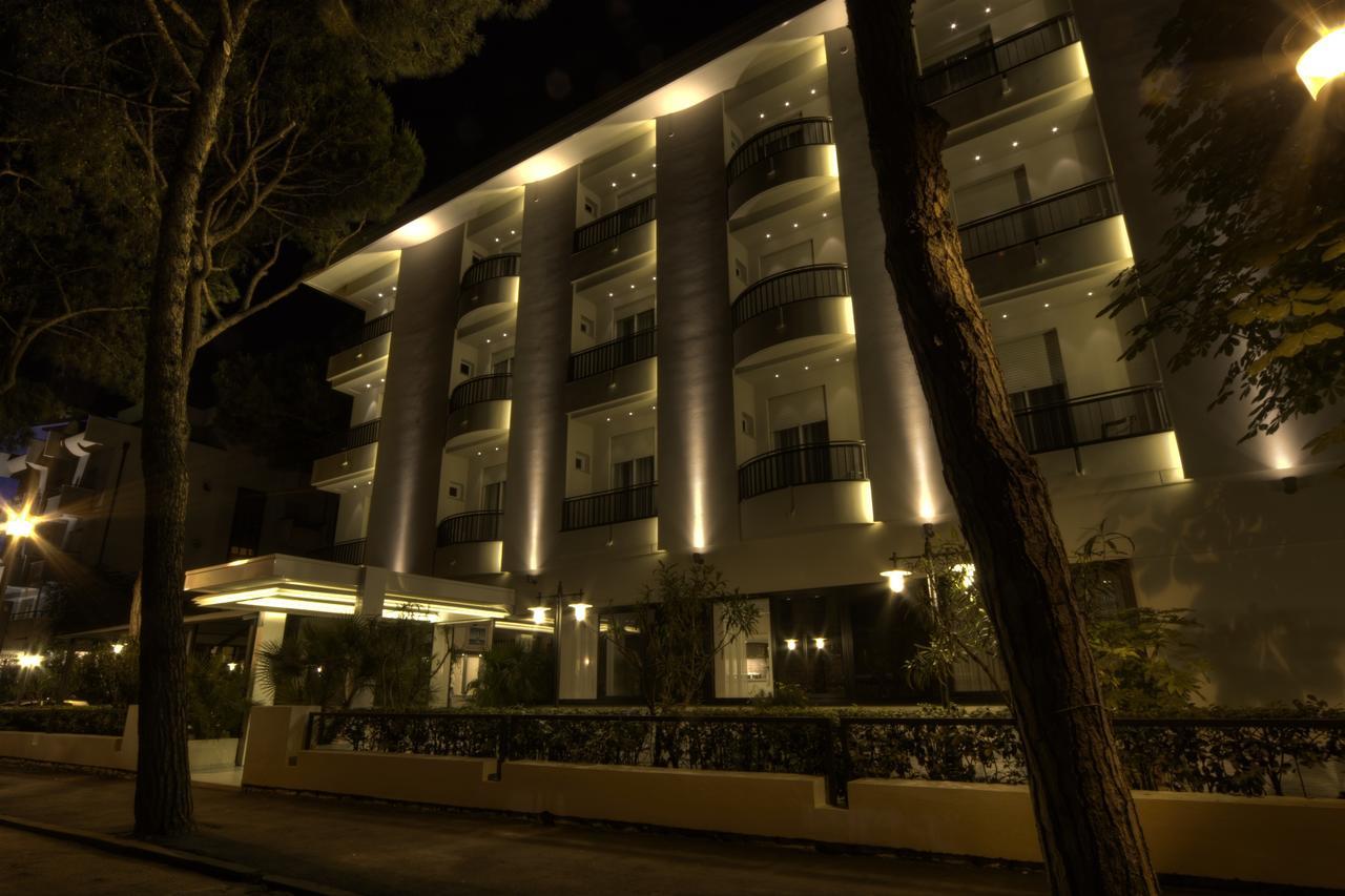 Hotel Reggiana 리치오네 외부 사진