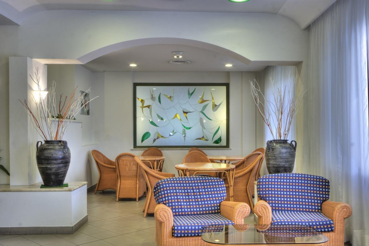 Hotel Reggiana 리치오네 외부 사진